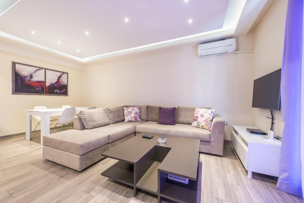 An Impressive 2 Bdr Apt In Glyfada เอเธนส์ ภายนอก รูปภาพ