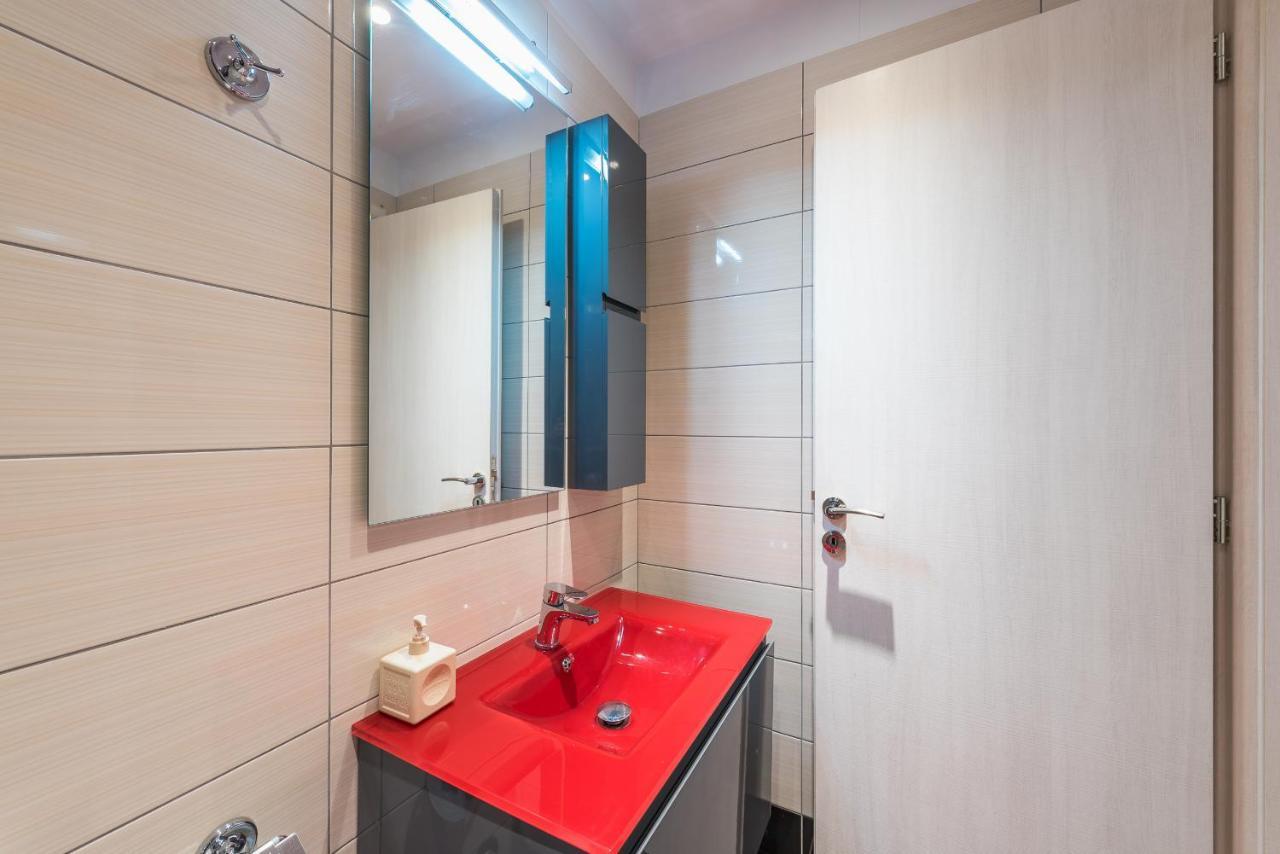 An Impressive 2 Bdr Apt In Glyfada เอเธนส์ ภายนอก รูปภาพ