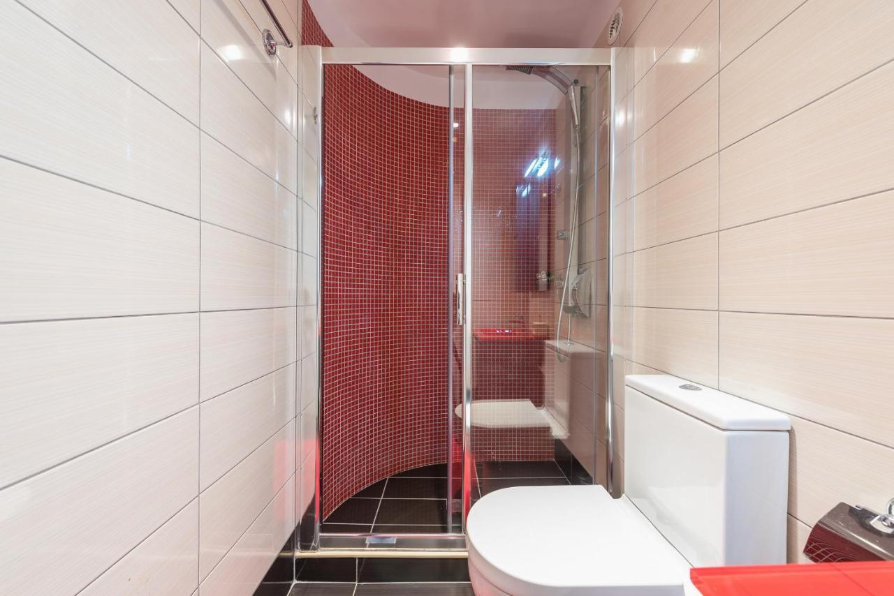 An Impressive 2 Bdr Apt In Glyfada เอเธนส์ ภายนอก รูปภาพ